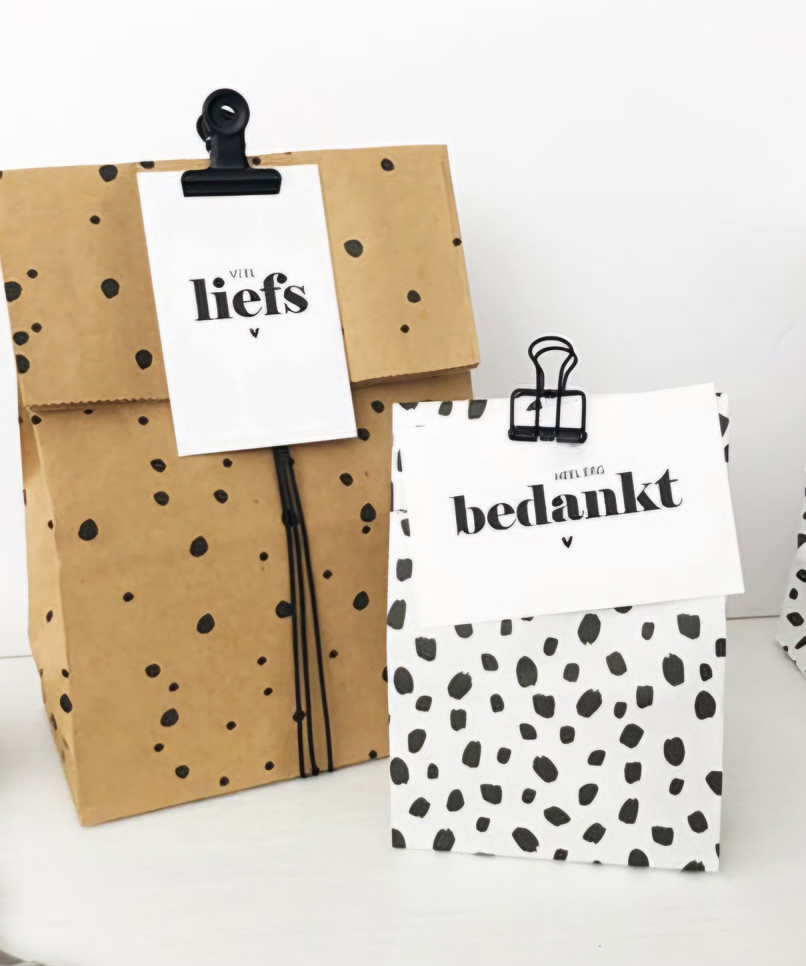 Paperbag | Cadeau | Zak | Papier | Kraft Dots | 14x8x26cm
