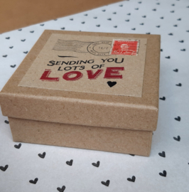 Cadeau | Doosje | Losse deksel | Sending  you Love| Kraft | 10x10x5 cm
