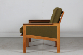 Illum Wikkelsø Capella Sofa of Oak with Green Cushions by Niels Eilersen Denmark. Danish Modern 1960s