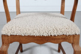Danish Henning Kjærnulf Razor Blade Armchair for EG Furniture. Made of Solid Oak with New Sheep Skin. Mid-century Danish Modern.