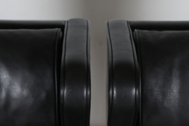 Børge Mogensen Pair of Chairs Model no. 2204 with Black Leather by Fredericia Stolefabrik. Danish Modern Design Classic.