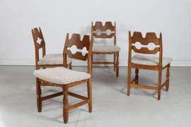 Set of 4 Danish Modern Henning Kjærnulf Razor Blade Chairs of Oak and Seats of New Sheepskin, Mid-century 1970s