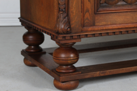 Historicism Sideboard Credenza Hand Carved Oak with Beautiful Details Danish Cabinetmaker, 1940s