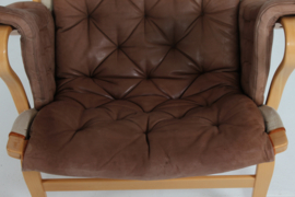 SOLD - Bruno Mathsson Pernilla Lounge Chair incl. Stool of Chocolate Coloured Leather for Dux 1970s. Scandinavian Modern.