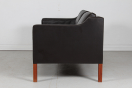 Børge Mogensen Sofa no. 2212 Dark Mocha Leather by Fredericia Stolefabrik, 1970s. Danish Mid-century Design Classic.