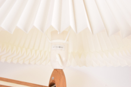 1960s Large Le Klint SAX Wall Lamp in Oak Wood Model 234 with Le Klint Shade. Design Erik Hansen. Danish Mid-Century Lighting