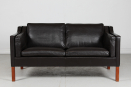 Børge Mogensen Sofa no. 2212 Dark Mocha Leather by Fredericia Stolefabrik, 1970s. Danish Mid-century Design Classic.