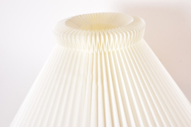 1960s Large Le Klint SAX Wall Lamp in Oak Wood Model 234 with Le Klint Shade. Design Erik Hansen. Danish Mid-Century Lighting