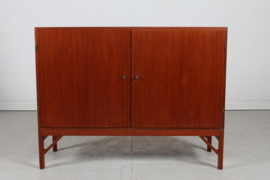 Børge Mogensen Teak Sideboard with China Legs of Oak Made for FDB Møbler 1960s. Mid-century Modern.