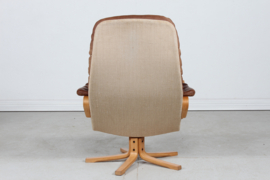Swedish Sam Larsson "Mona Roto" Swivel Chair Beech and Cognac Colored Leather 1970