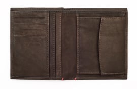 2005121 Zippo Leather Vertical Wallet Mocha