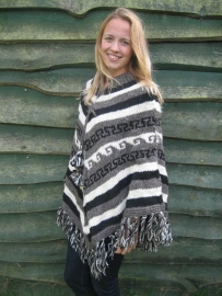 Gebreide Wollen Poncho