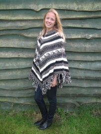 Gebreide Wollen Poncho