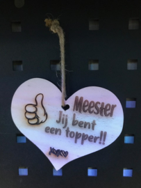Houten hanger hartje Meester Topper