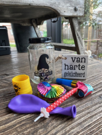 Verjaardagspotje met houten label