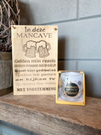 Tekstbord in deze mancave + glas brothers