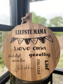 Serveerplank rond Liefste mama - oma