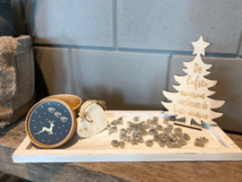 Kerstpakket dienblad wit / assortiment zilveren kerstzeepjes (geur) / houten kerstboompje met tekst / Zeepje in doosje met opdruk HOHOHO