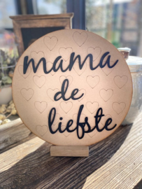 Muurcirkel van MDF met hartje en de tekst Mama de liefste 3D.