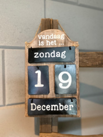 Kalender met metalen plaatjes