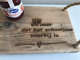 Plankje JAMmer dat het schooljaar voorbij is