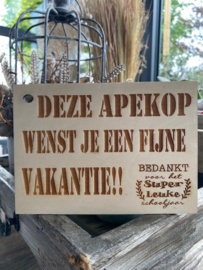 Kaartje; Deze apekop wenst je een fijne vakantie