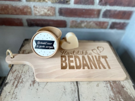 Serveerplank 39,5 cm - hartstikke bedankt - zeep in doosje (bedankt voor de goede zorgen)