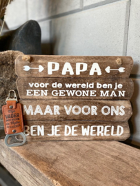 Cadeaupakket papa - vader / Tekstbordje 20x28 cm papa de wereld + Bieropener Mijn vader