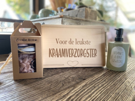 Plankje kraamverzorgster + zeeppompje bedankt je bent geweldig + giftset soap Croatian blossom