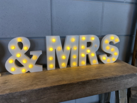 Lichtletters MR & MRS