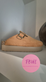 Clogs (DIY)