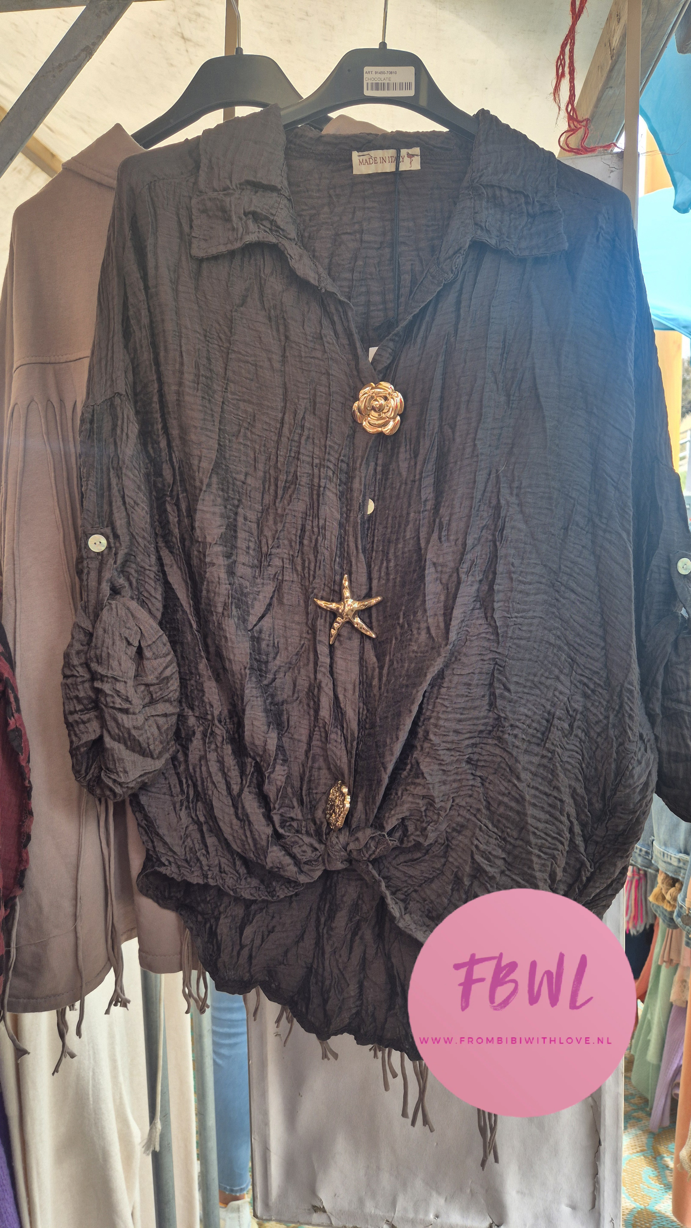 Blouse broches