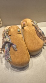 Clogs (DIY)