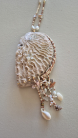 Isla Ibiza ketting XXL schelp