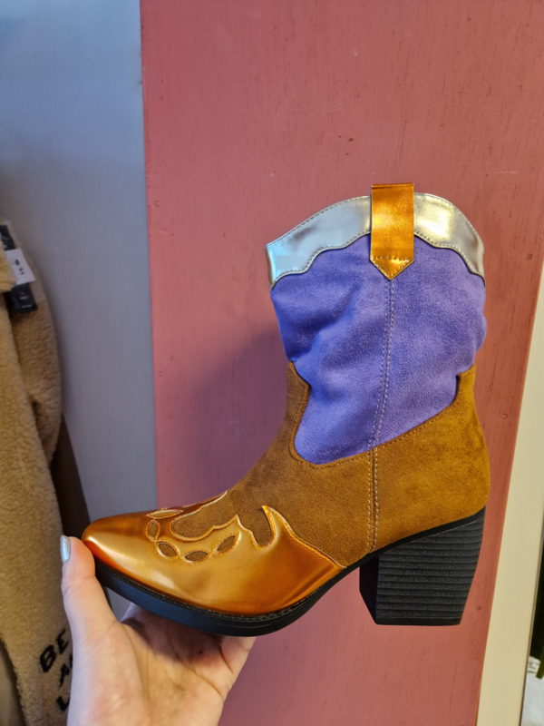 Purple/terra/brown boots 37