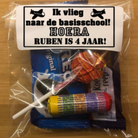 Sluit etiket: ik vlieg naar de basisschool