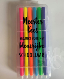 Stiften luxe  - Meester/Juf "naam" bedankt voor het kleurrijke schooljaar