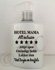 Etiket - Hotel Mama (Oma, Papa, Opa)