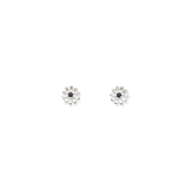 Daisy Vintage Flower Studs