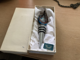 Aparte dop voor antieke fles of karaf