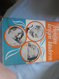 Kleine lot (7 stuks) over ons Koninklijk huis