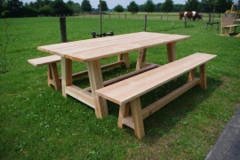 Douglas tuinset Robuuste tafel (Compleet set)