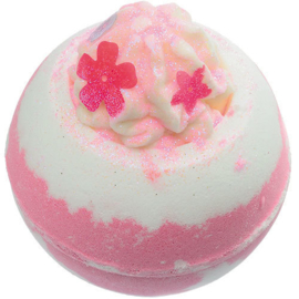 Bomb Cosmetics Fuchsia Falls Bath Blaster 