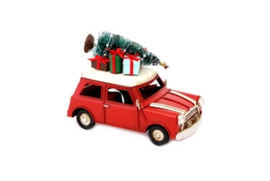 Vintage car mini red met Kerstboom