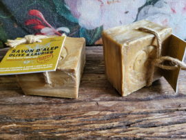 Savon d’Alep olijf & laurier met touwtje 200 gram
