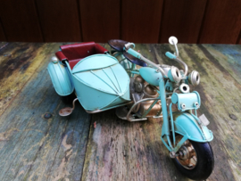 Motorfiets met zijspan lichtblauw