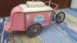 Ice Cream Tricycle With Parasol Rose