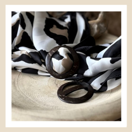 Sjaalgesp | Coconut