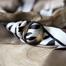 Sjaalgesp | Scarf twist
