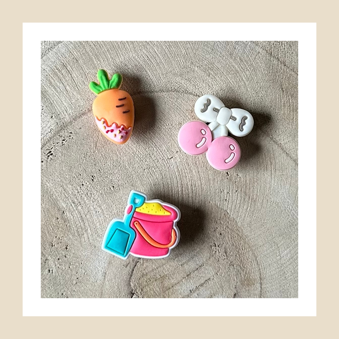 Mini tasje/ portemonneetje met charms